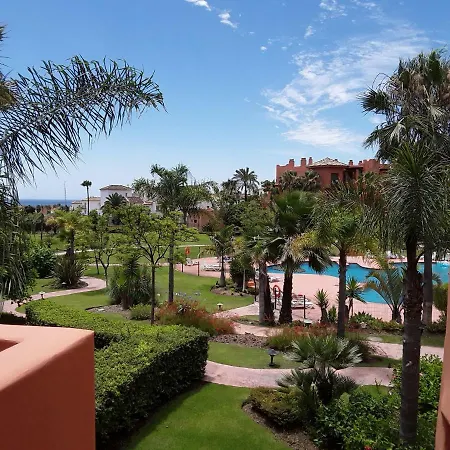Superbe New Golden Miles Apartment Estepona