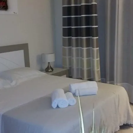 Superbe New Golden Miles Apartment Estepona